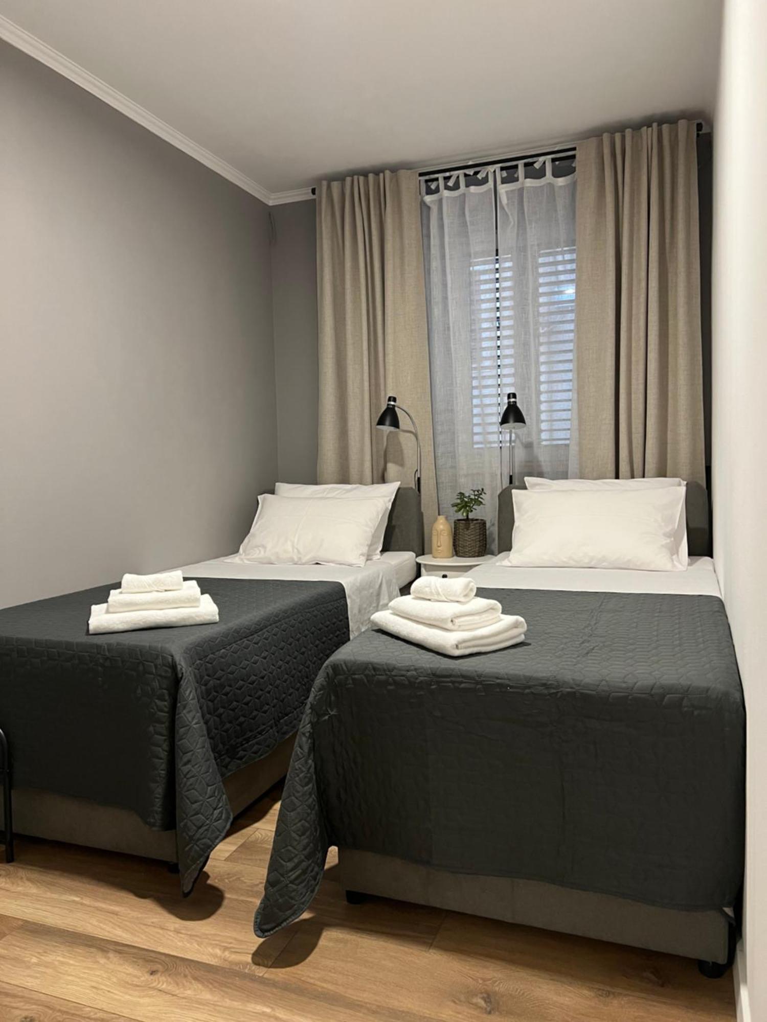 Cinderella Apartment With Free Parking Pula Exterior foto