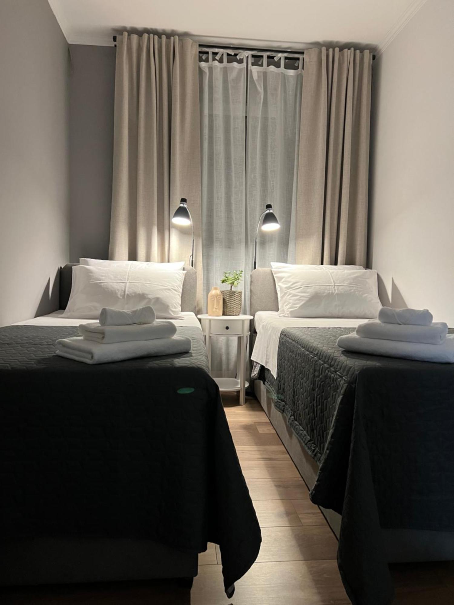 Cinderella Apartment With Free Parking Pula Exterior foto
