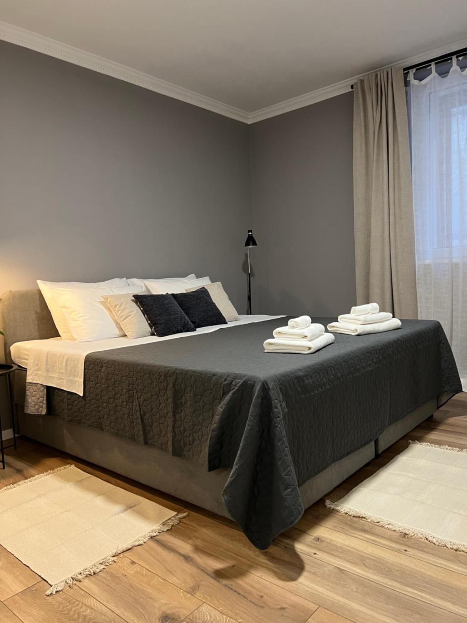 Cinderella Apartment With Free Parking Pula Exterior foto